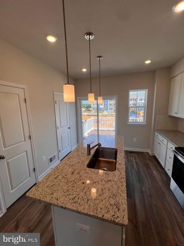 349 SHORT BRANCH DR, Ranson, WV 25438