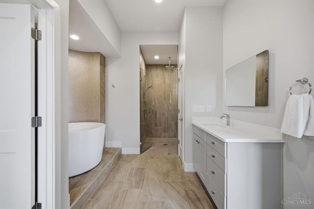 5765 Sanctuary Place, Cincinnati, OH 45230