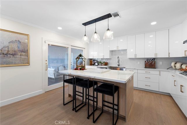 2101 N Westwood Avenue, Santa Ana, CA 92706