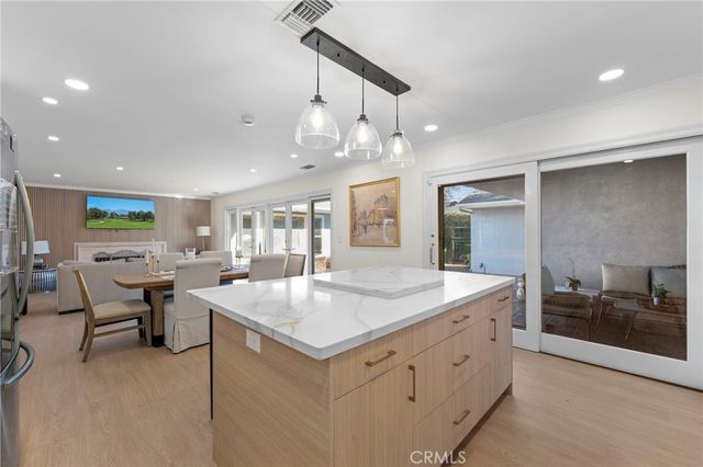 2101 N Westwood Avenue, Santa Ana, CA 92706