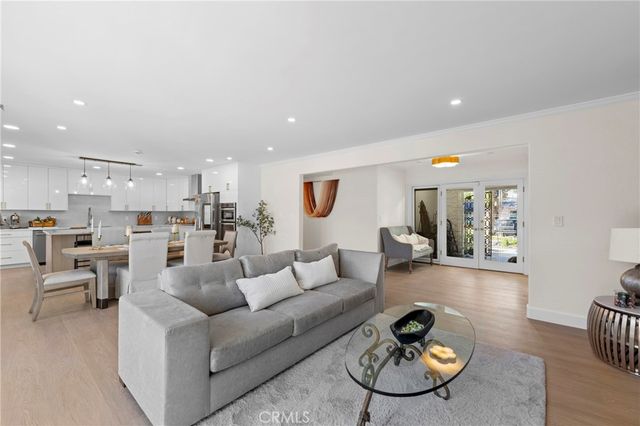 2101 N Westwood Avenue, Santa Ana, CA 92706