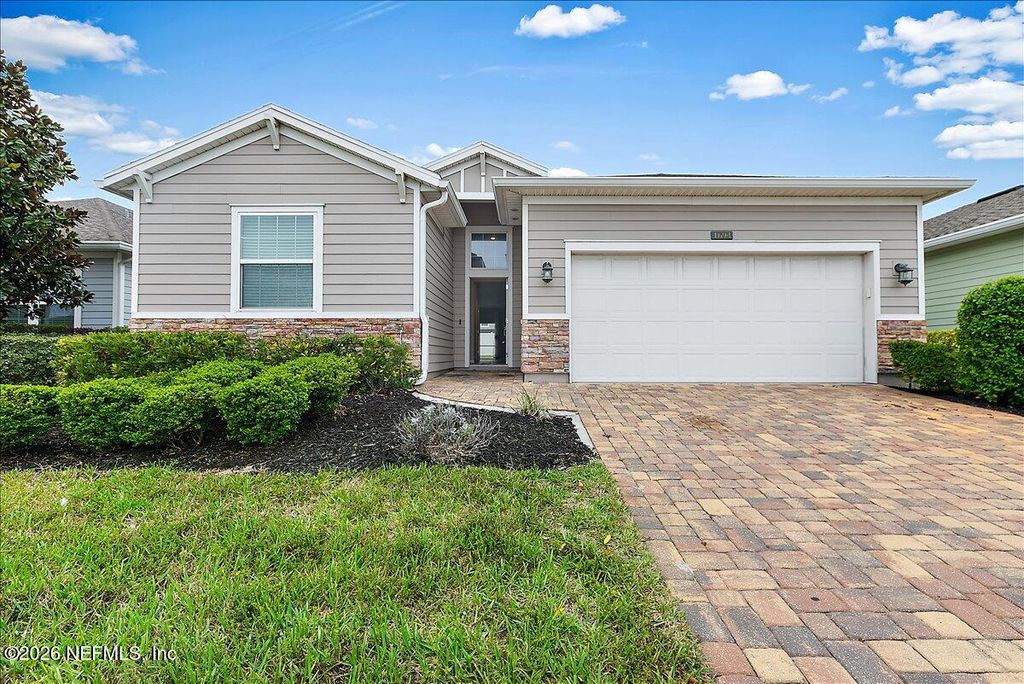 1694 MATHEWS MANOR Drive, Jacksonville, FL 32211