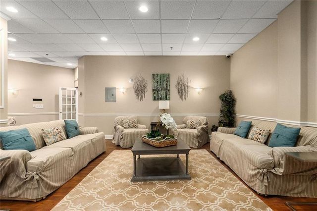 1501 Clairmont Road 323, Decatur, GA 30033