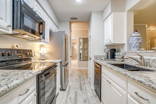 3451 Monticello Park Place, Fort Worth, TX 76107