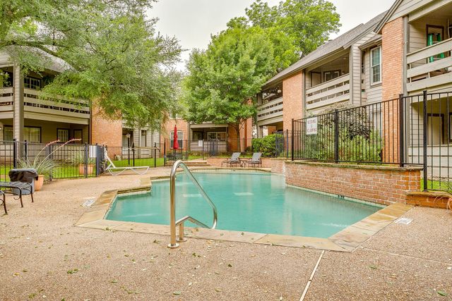 3451 Monticello Park Place, Fort Worth, TX 76107