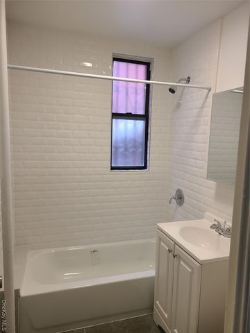 1309 Seneca Avenue, Bronx, NY 10474