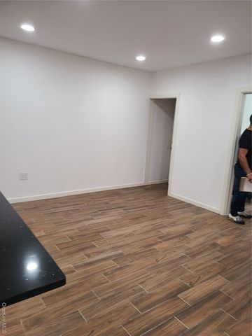 1309 Seneca Avenue, Bronx, NY 10474