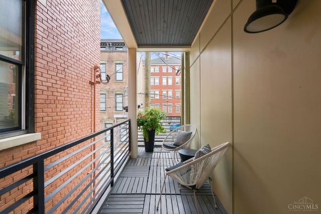 208 Wade Street, Cincinnati, OH 45202
