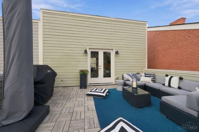 208 Wade Street, Cincinnati, OH 45202