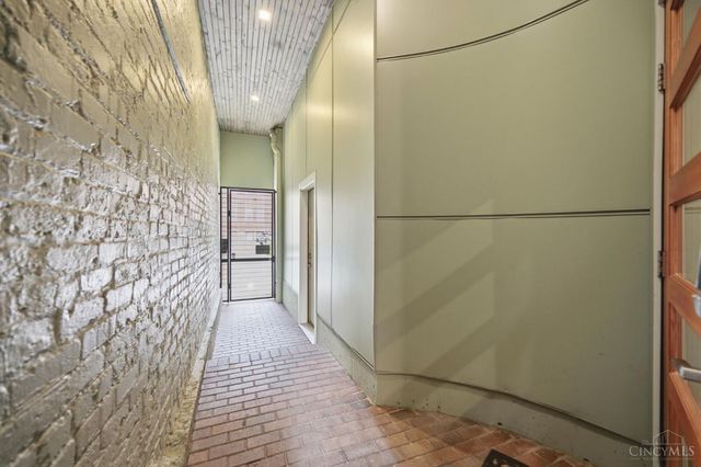 208 Wade Street, Cincinnati, OH 45202
