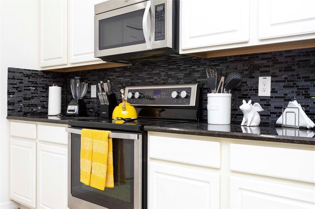 650 LAS FUENTES, Kissimmee, FL 34746