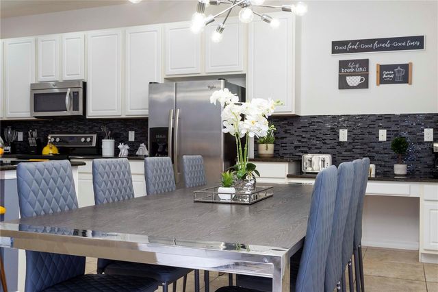 650 LAS FUENTES, Kissimmee, FL 34746