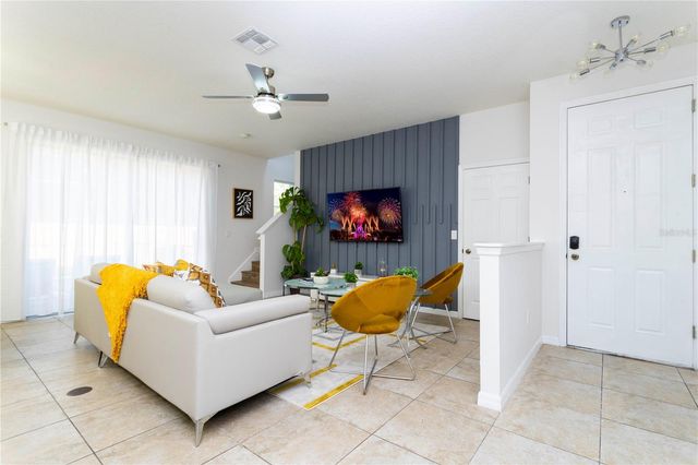 650 LAS FUENTES, Kissimmee, FL 34746