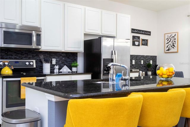 650 LAS FUENTES, Kissimmee, FL 34746