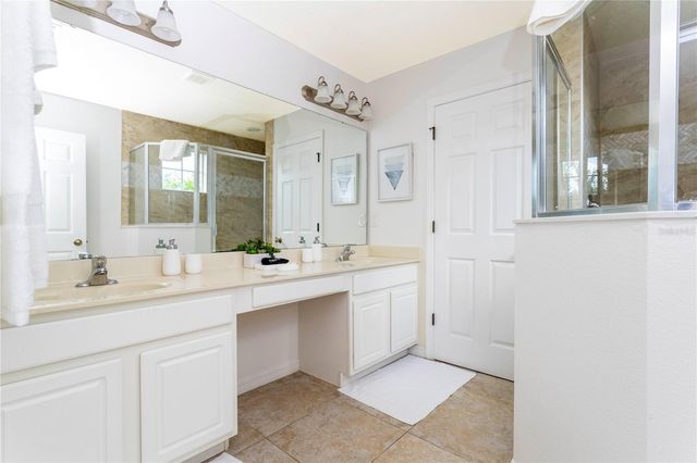 650 LAS FUENTES, Kissimmee, FL 34746