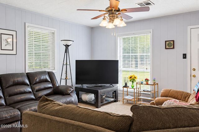 101 Bloomfield Drive, Carencro, LA 70520