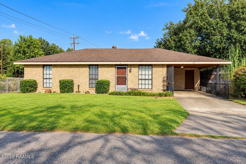 101 Bloomfield Drive, Carencro, LA 70520