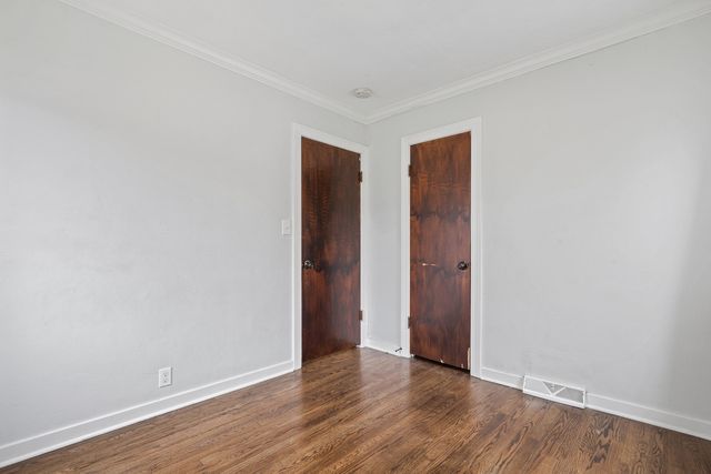 18538 Wentworth Avenue, Lansing, IL 60438