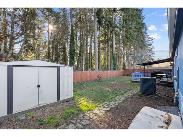 3326 SENECAL CREEK Dr, Woodburn, OR 97071