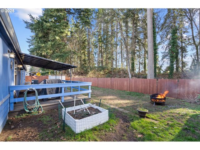 3326 SENECAL CREEK Dr, Woodburn, OR 97071
