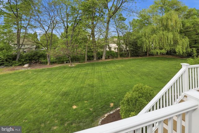 162 HUNTINGWOOD DR, Lancaster, PA 17602