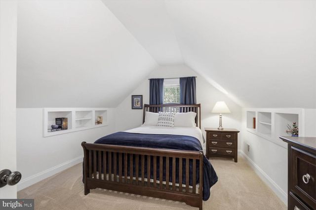 162 HUNTINGWOOD DR, Lancaster, PA 17602