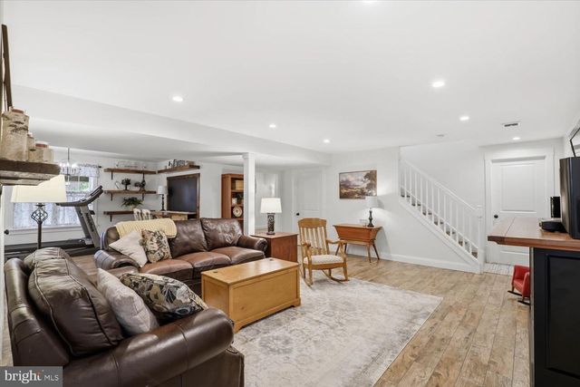 162 HUNTINGWOOD DR, Lancaster, PA 17602