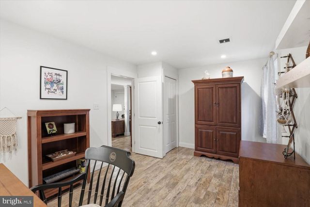 162 HUNTINGWOOD DR, Lancaster, PA 17602