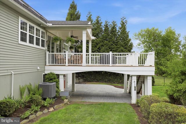 162 HUNTINGWOOD DR, Lancaster, PA 17602