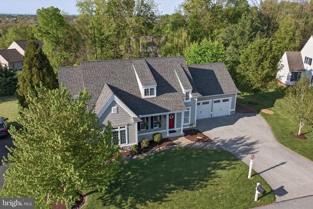 162 HUNTINGWOOD DR, Lancaster, PA 17602