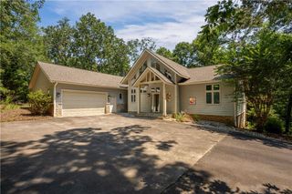 5231 Laurel Circle, Gainesville, GA 30506