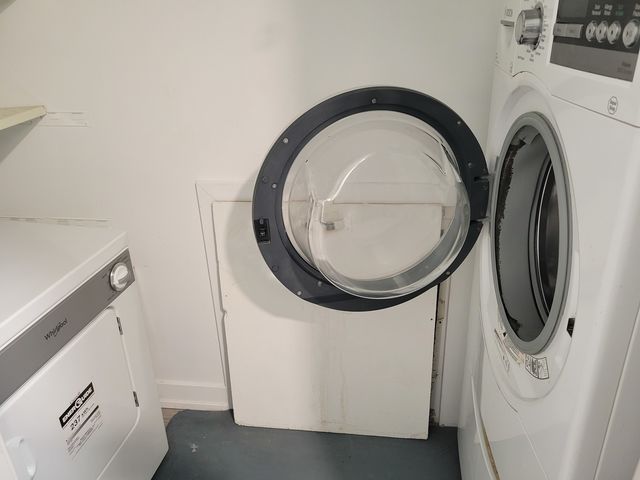 1001 E Callero Circle 2, Mount Prospect, IL 60056