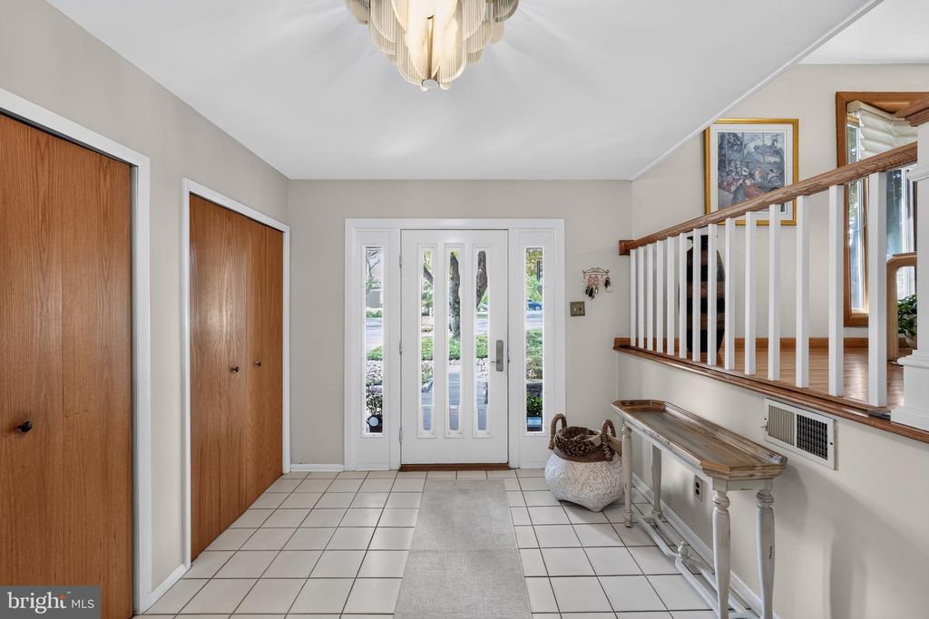 909 WARFIELD LN, HUNTINGDON VALLEY, PA 19006 — photo 3