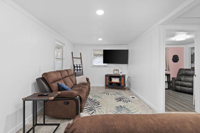 1016 Woodland Trail, Tool, TX 75143