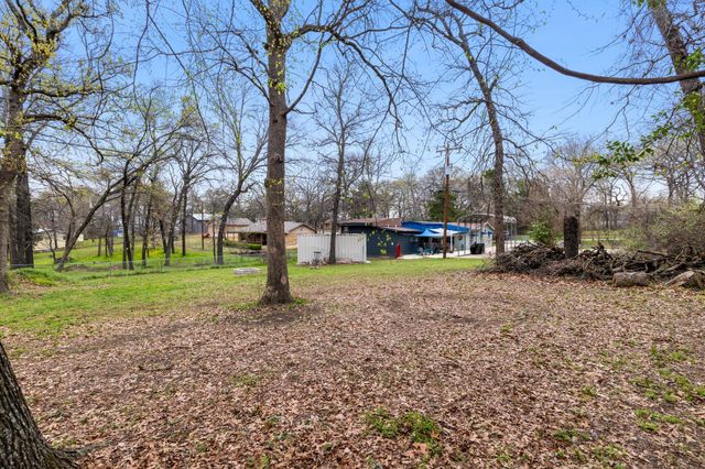 1016 Woodland Trail, Tool, TX 75143