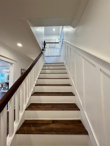 350 Santa Clara Avenue, Oakland, CA 94610