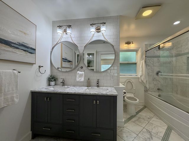 350 Santa Clara Avenue, Oakland, CA 94610