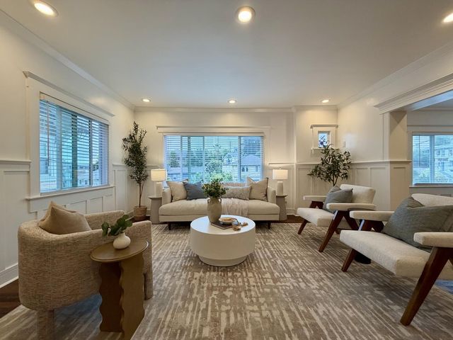 350 Santa Clara Avenue, Oakland, CA 94610