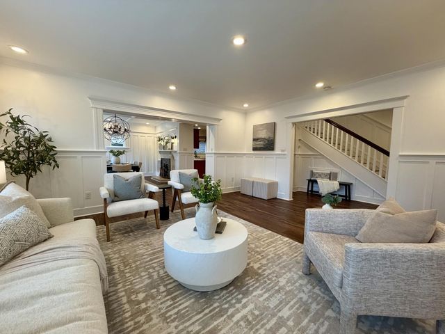 350 Santa Clara Avenue, Oakland, CA 94610