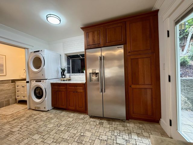 350 Santa Clara Avenue, Oakland, CA 94610