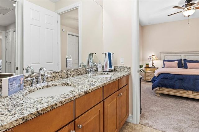 9118 Chula Vista ST 12003, Naples, FL 34113