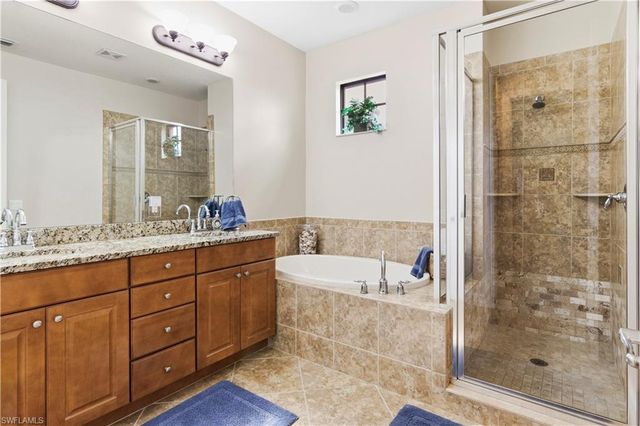 9118 Chula Vista ST 12003, Naples, FL 34113