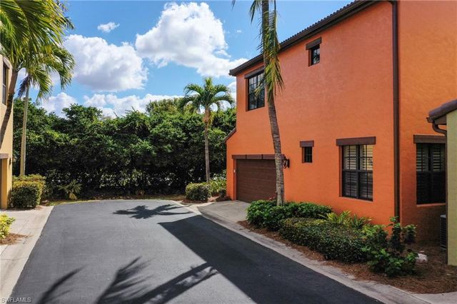 9118 Chula Vista ST 12003, Naples, FL 34113