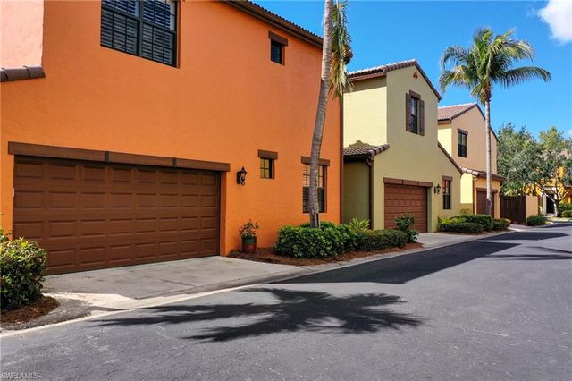 9118 Chula Vista ST 12003, Naples, FL 34113