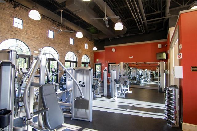 9118 Chula Vista ST 12003, Naples, FL 34113