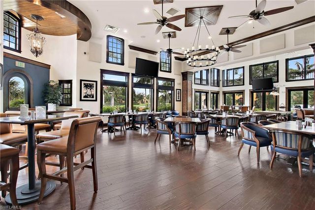 9118 Chula Vista ST 12003, Naples, FL 34113