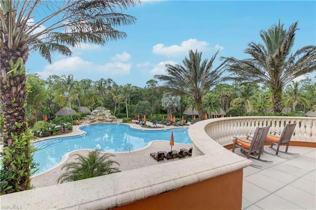 9118 Chula Vista ST 12003, Naples, FL 34113