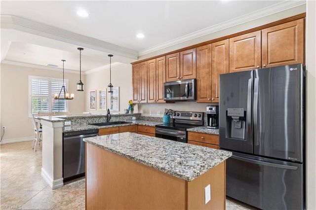 9118 Chula Vista ST 12003, Naples, FL 34113
