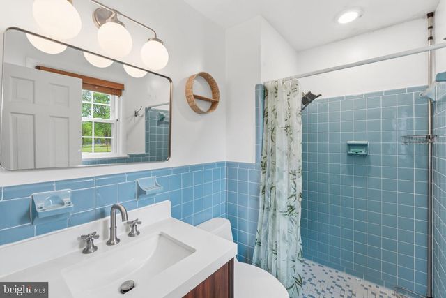 9809 SUNSET DR, Rockville, MD 20850