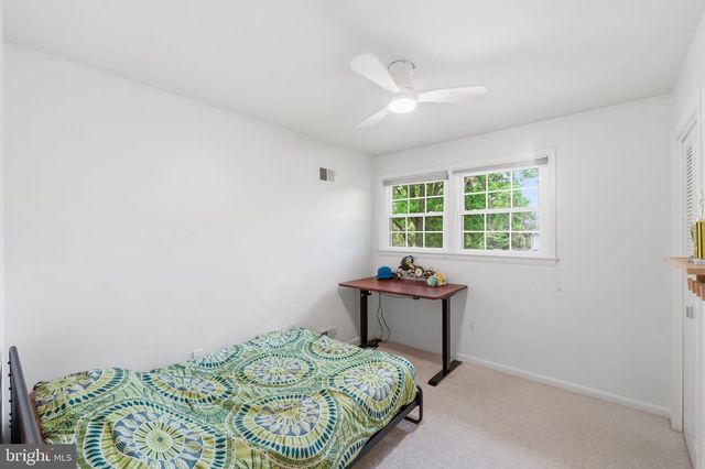 9809 SUNSET DR, Rockville, MD 20850